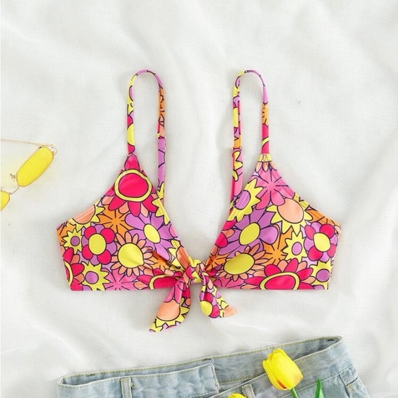 NWOT Floral Front Knot Bikini Top - Picture 3 of 5